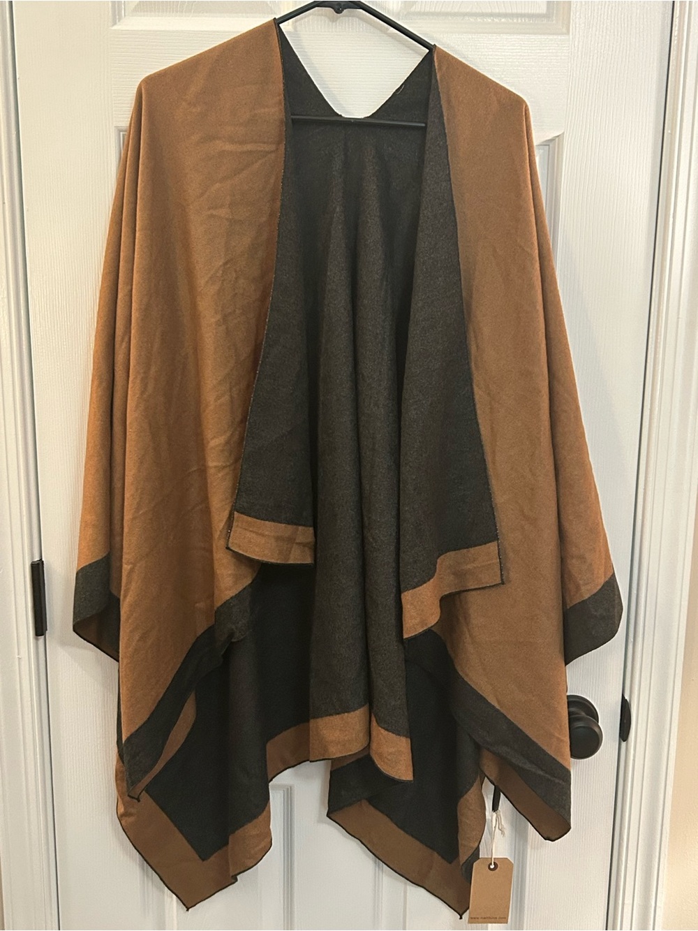 NWT Melifluos Reversible Open Front Poncho Shawl Dark Gray & Tan OS